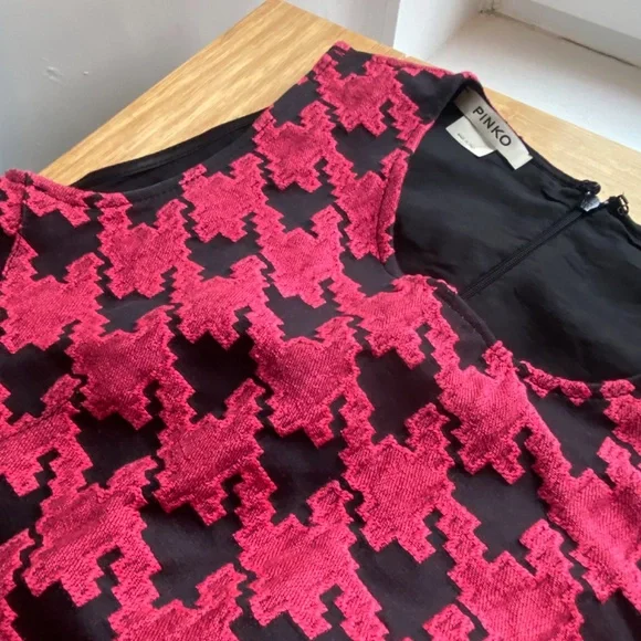 Pink skater dress - Picture 4 of 4